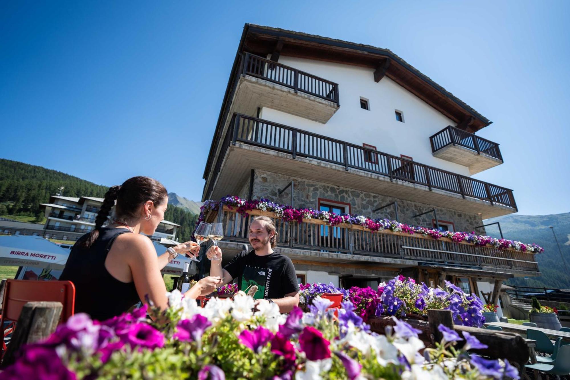 Chalet Des Alpes Gressan Exteriör bild
